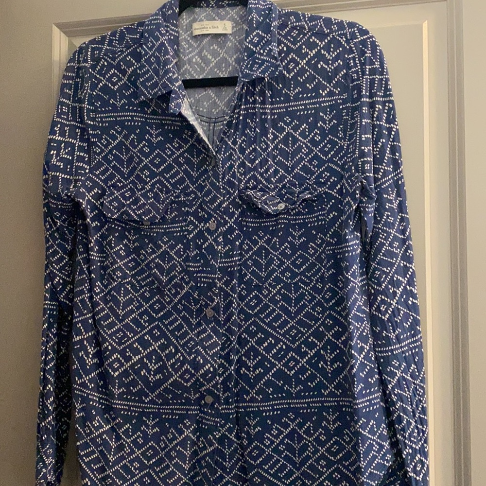 Abercrombie & Fitch- Blue Button Up